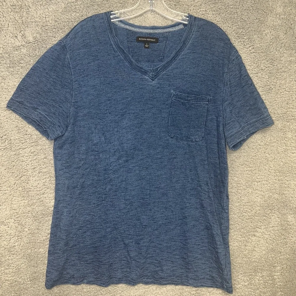 Banana Republic T Shirt Men's Sz L Heather‎ Blue Pocket Short Sleeve V Neck Tee